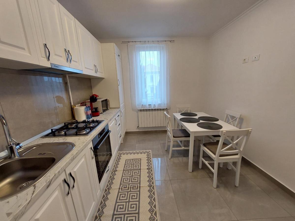 Trandafirului Residence Central Suceava Buitenkant foto