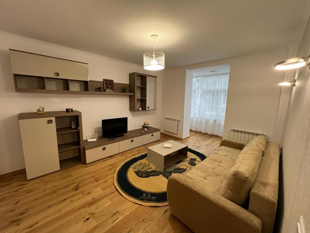 Trandafirului Residence Central Suceava Buitenkant foto